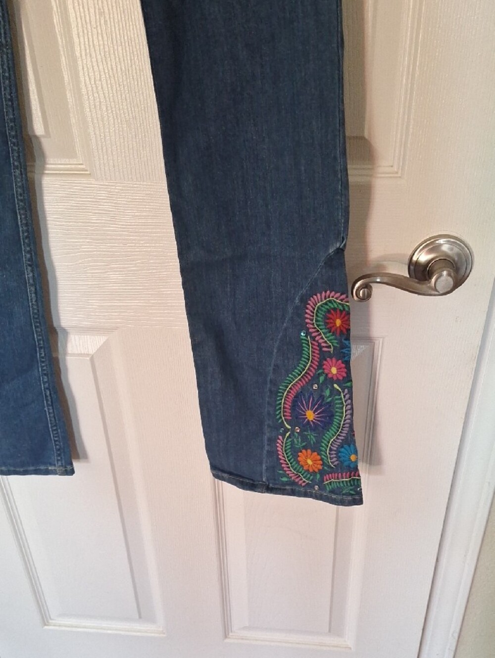Women's Gypsy Soule Embroidered Jeans in Blue Size 10 - Picture 4 of 5